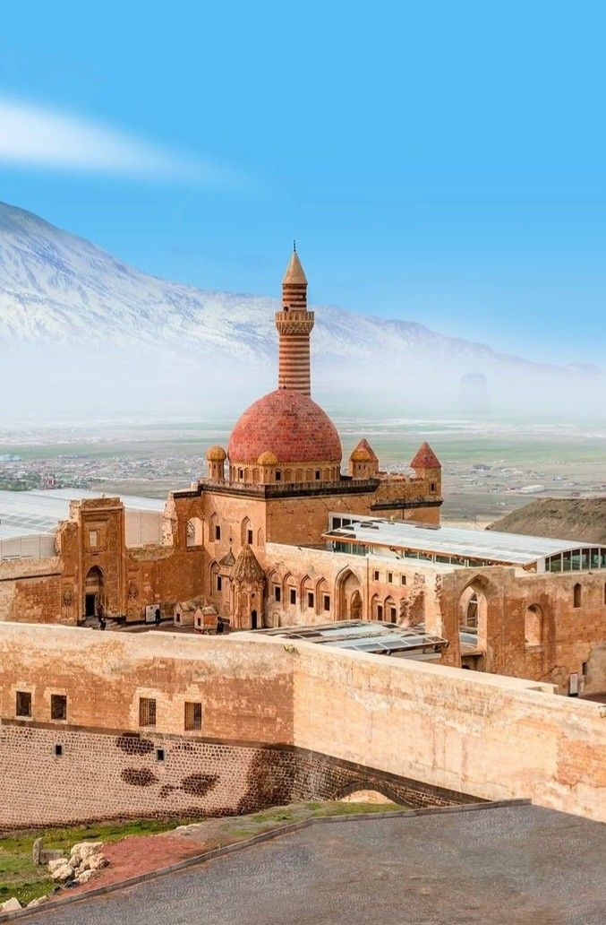 The Legacy of the Silk Road: Turkey's East-West Odyssey (Istanbul-Bursa-Pamukkale-Cappadocia-Malatya-Kayseri-Diyarbakır-Van-Agri)